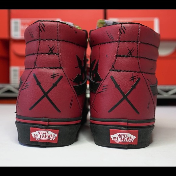 Vans x Marvel Deadpool Red Black Sk8-Hi - Picture 4 of 8